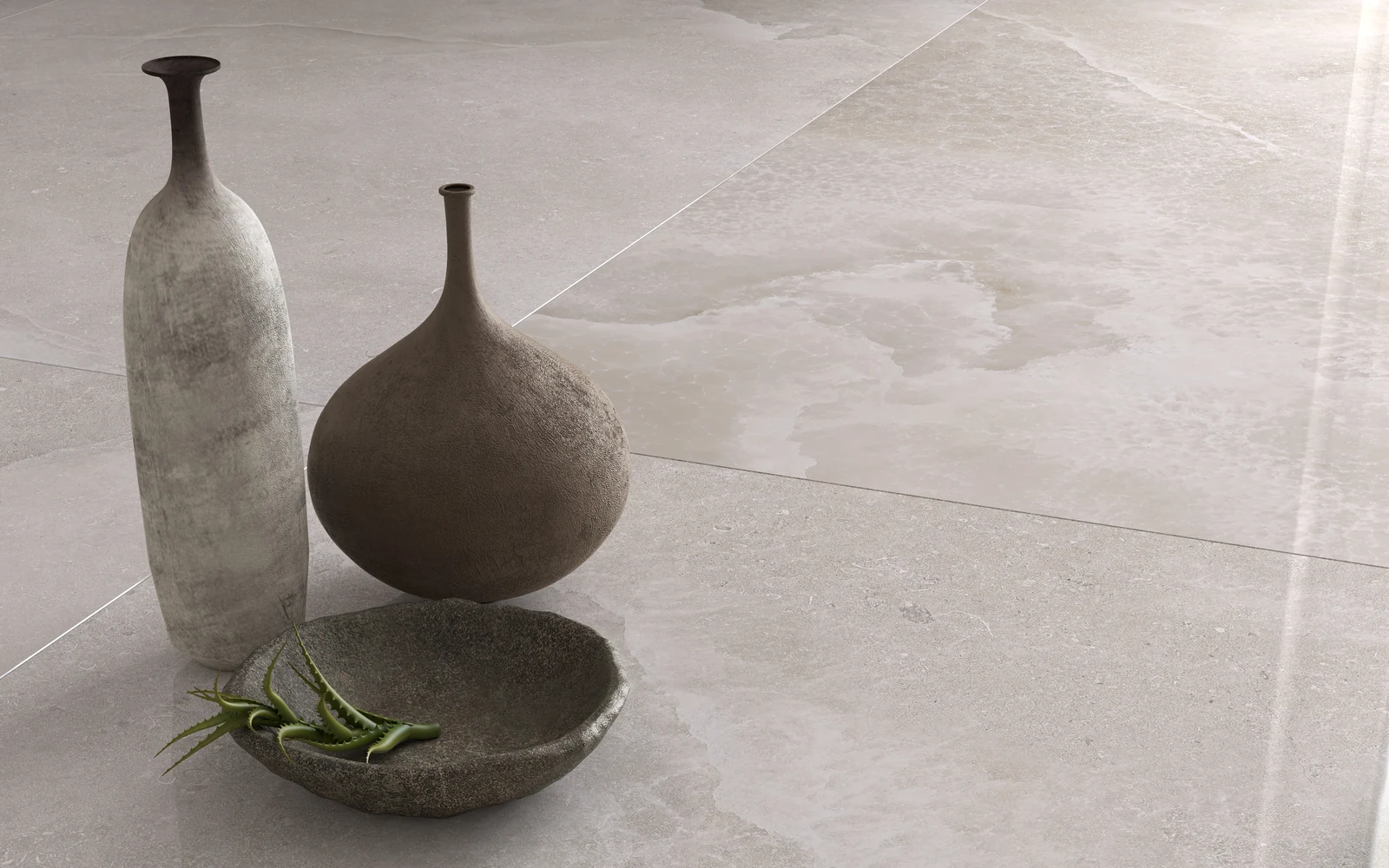 Bề mặt gạch porcelain bóng màu greige phản chiếu ánh sáng tự nhiên